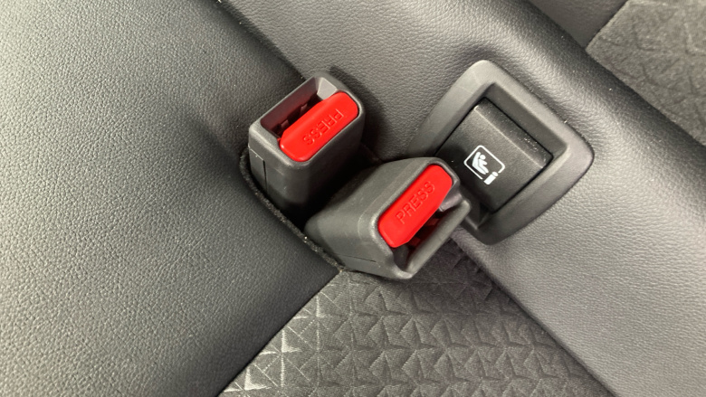 Nissan Juke 1.0 DiG-T N-Connecta 5dr Petrol Hatchback